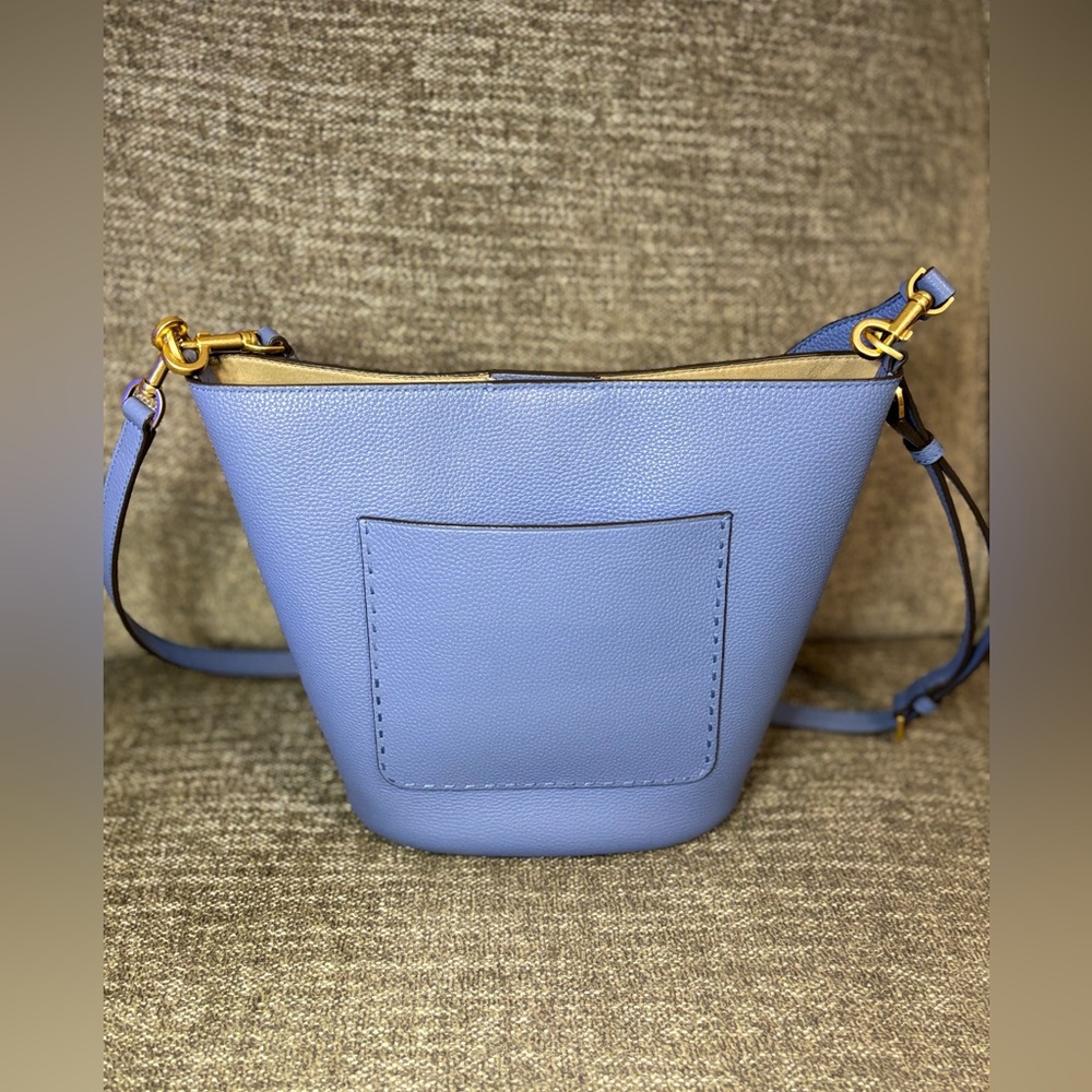 🌟Tory Burch🌟 Bluewood McGraw Bucket Bag - Picture 2 of 11